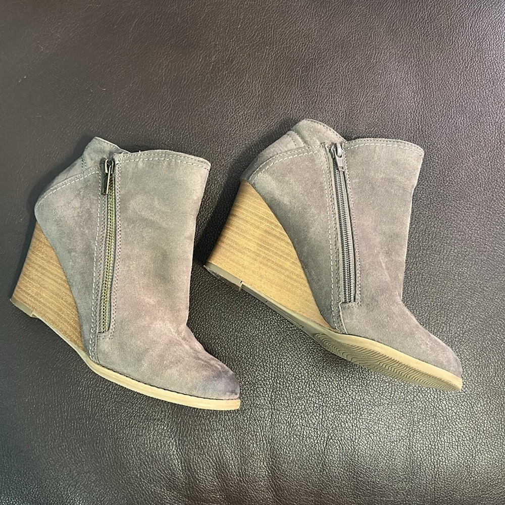 Hokus Pokus Wedge Ankle Boots - zippers - size 7 - Brown hocus pokus